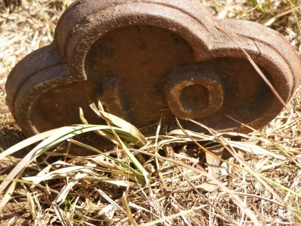 Ravensbourne cemetery, Crows Nest Shire  | 