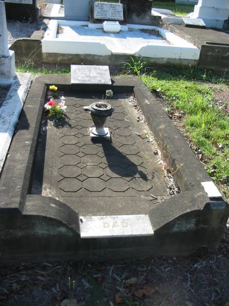 Sidney Birdwood WILLIAMS,  | husband father,  | died 27 June 1965 aged 46 years;  | William Clarence WILLIAMS,  | brother,  | died 19 Nov 1961 aged 62 years;  | Bald Hills (Sandgate) cemetery, Brisbane  | 