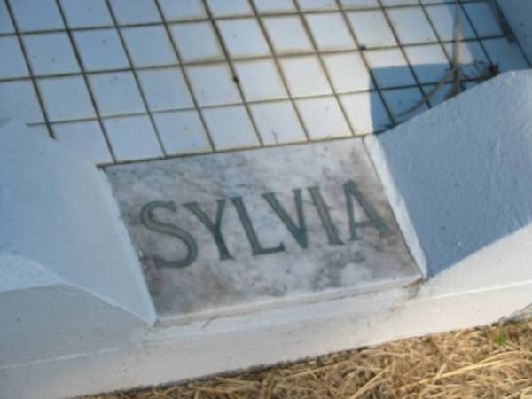 Sylvia (Daley)  | Anglican Cemetery, Sherwood.  |   |   | 