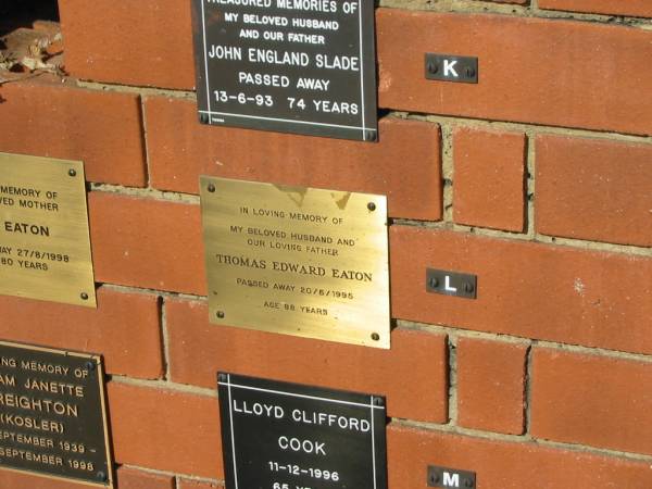 Thomas Edward EATON  | 20-6-1995 aged 88  |   | Sherwood (Anglican) Cemetery, Brisbane  | 