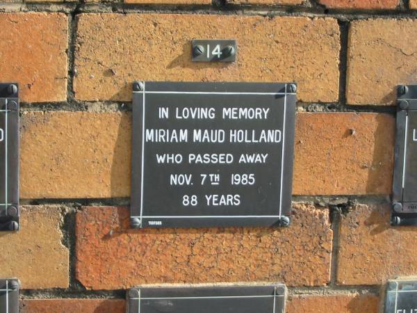 Miriam Maud HOLLAND  | Nov 7 1985  | 88 yrs  | Sherwood (Anglican) Cemetery, Brisbane  | 