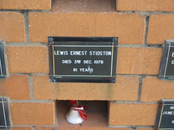 Lewis Ernest STIDSTON  | 3 Dec 1978  | 81 yrs  |   | Sherwood (Anglican) Cemetery, Brisbane  | 
