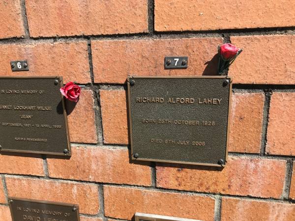Richard Alford LAHEY  | b: 25 Oct 1926  | d: 6 Jul 2006  |   | Sherwood (Anglican) Cemetery, Brisbane  |   | 