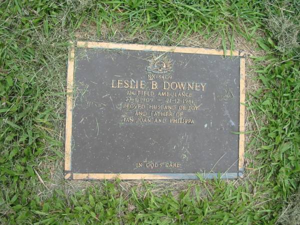 Leslie B. DOWNEY,  | 27-1-1909 - 21-12-1981,  | husband of Joy,  | father of Ian, John, Philippa;  | Slacks Creek St Mark's Anglican cemetery, Daisy Hill, Logan City  | 