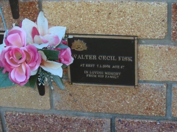 Walter Cecil FISK,  | died 7-1-2000 aged 87 years;  | Tea Gardens cemetery, Great Lakes, New South Wales  | 