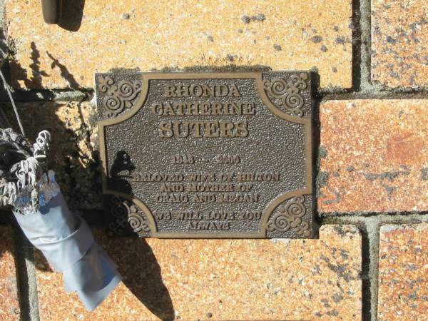 Rhonda Catherine SUTERS,  | 1946 - 2000,  | wife of Hilton,  | mother of Craig & Megan;  | Tea Gardens cemetery, Great Lakes, New South Wales  | 