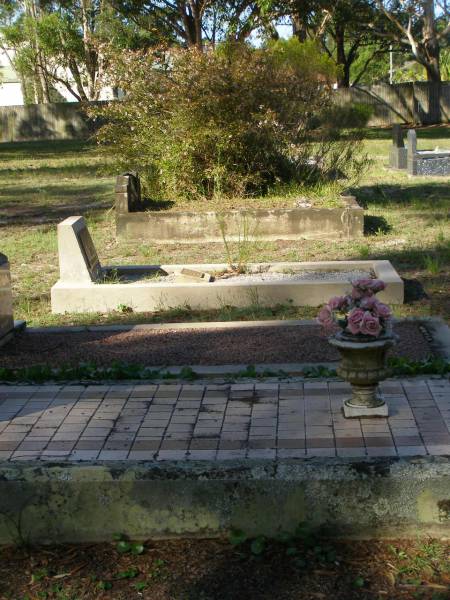 Tea Gardens cemetery, Great Lakes, New South Wales  | 