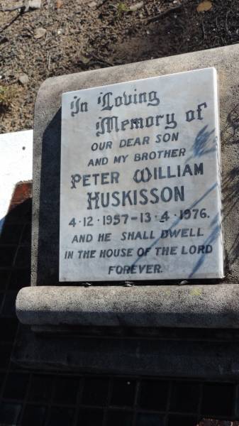 Peter William HUSKISSON  | b: 4 Dec 1957  | d: 13 Apr 1976  |   | The Gums Cemetery  | 