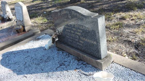 William M T HUSKISSON  | d: 15 Sep 1953 aged 80  |   | Mabel Elizabeth HUSKISSON  | d: 19 Dec 1968 aged 94  |   | The Gums Cemetery  | 