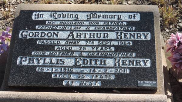 Gordon Arthur HENRY  | d 7 Sep 1984 aged 75  |   | Phyllis Edith HENRY  | b: 16 Jan 1916  | d: 14 Feb 2011 aged 95  |   | The Gums Cemetery  | 