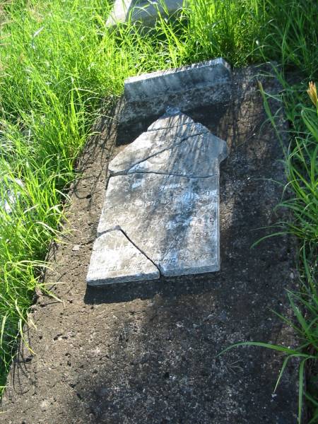 Ethel Montfort WILSON, daughter,  | born Glen?dle Casino 7 Nov 1901  | died 17 July 1907;  | Wilson Family Private Cemetery, The Risk via Kyogle, New South Wales  | 
