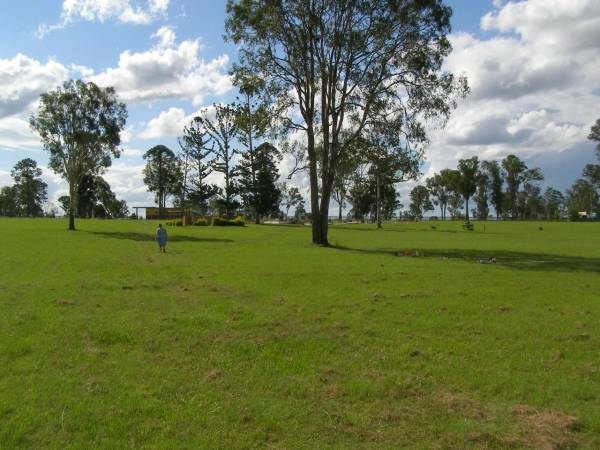 Tiaro cemetery, Fraser Coast Region  | 