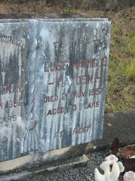 Elias HAYDEN,  | died 24 March 1952 aged 65 years;  | Luise Mathilde HAYDEN,  | died 28 Nov 1957 aged 73 years;  | Tiaro cemetery, Fraser Coast Region  | 