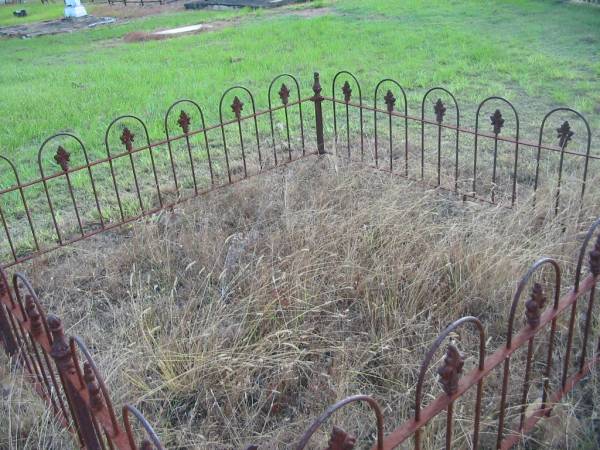 Tiaro cemetery, Fraser Coast Region  | 