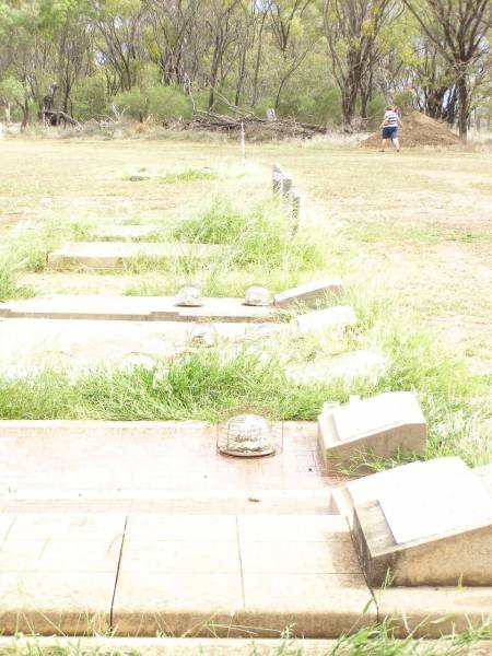 Warra cemetery, Wambo Shire  | 