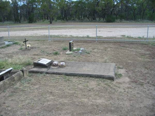 Warra cemetery, Wambo Shire  | 