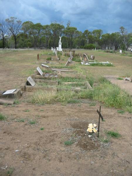 Warra cemetery, Wambo Shire  | 