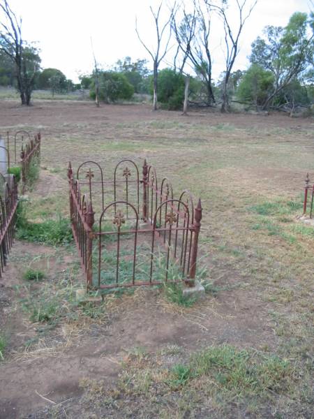 Warra cemetery, Wambo Shire  | 