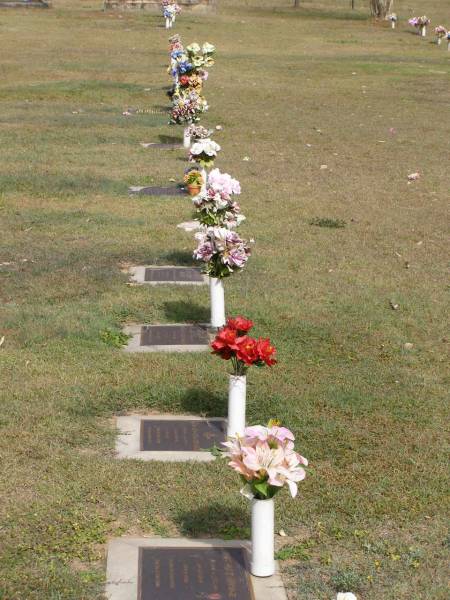 Woodhill cemetery (Veresdale), Beaudesert shire  |   | 