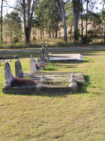 Woodhill cemetery (Veresdale), Beaudesert shire  |   | 